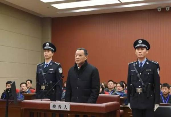 今天在浙江省宁波中级法院,江苏省委原常委、秘书长赵少麟出庭受审