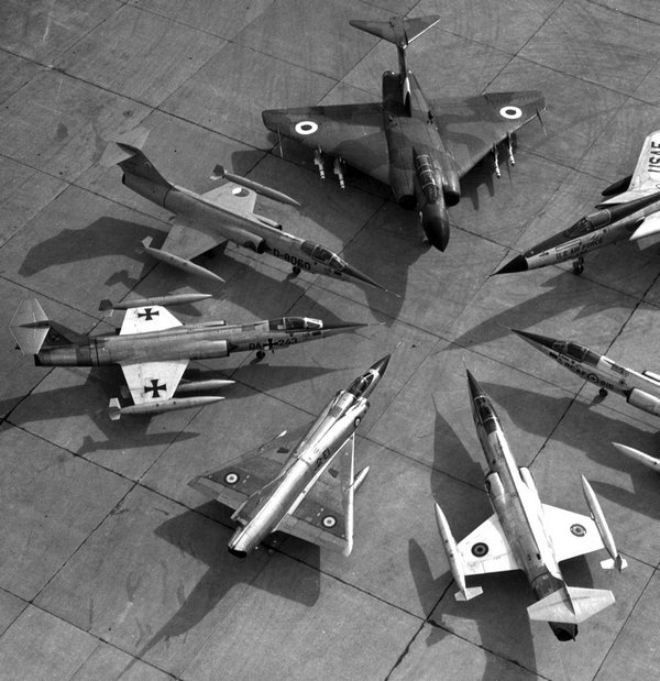 图2,北约组织20世纪70年代列装的战斗机.