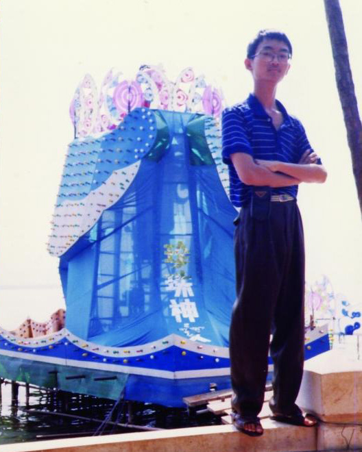 少年时代的蚂蚁菜。 图像来历于收集