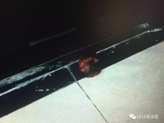 女子握公司内幕后离职 门口被陌生男放1颗心脏