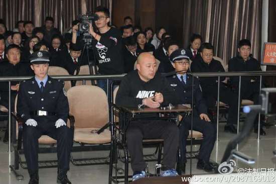 内蒙古通辽派出所副所长被枪杀案今日开庭
