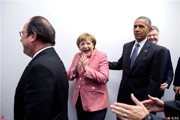 北约华沙峰会上，奥巴马与德国总理默克尔。