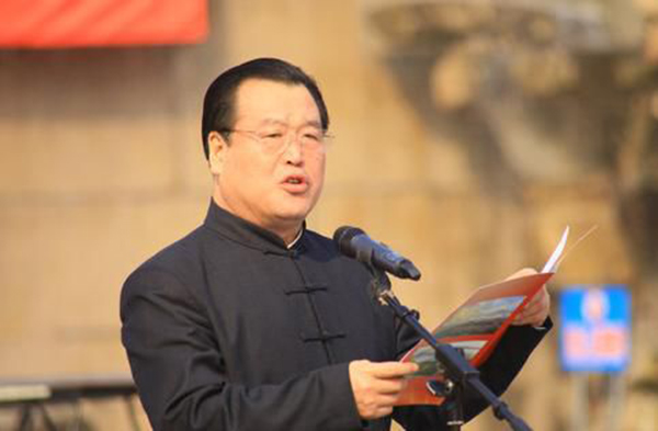 中国杂技家协会主席边发吉资料图