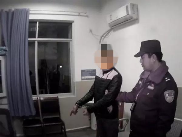 嫌疑人指认现场。泸县警方供图