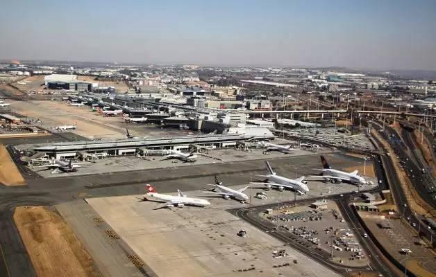 一家三口南非旅行被劫遭“爆头” 惨脚本可防止