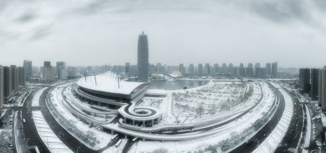 在刚刚过去的2016年,中国共遭遇了27个国家和地区发起的119起贸易救济案件,平均每三天就有一起案件是针对中国的,涉案金额达143.4亿美元。据世贸组织统计,2016年世贸成员发起的贸易救济调查月均数量达到2009年以来最高点,中国已连续21年成为遭遇反倾销调查最多的国家,连续10年成为遭遇反补贴调查最多的国家,近期全球三分之一的调查针对中国。