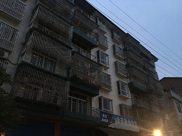 胡河东的新家位于达州市大竹县牌楼乡牌楼北街。本文图像除签名外 磅礴新闻记者 王鑫 图