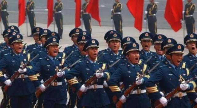 每年两会期间,外媒记者对中国的军费问题总是百问不厌。