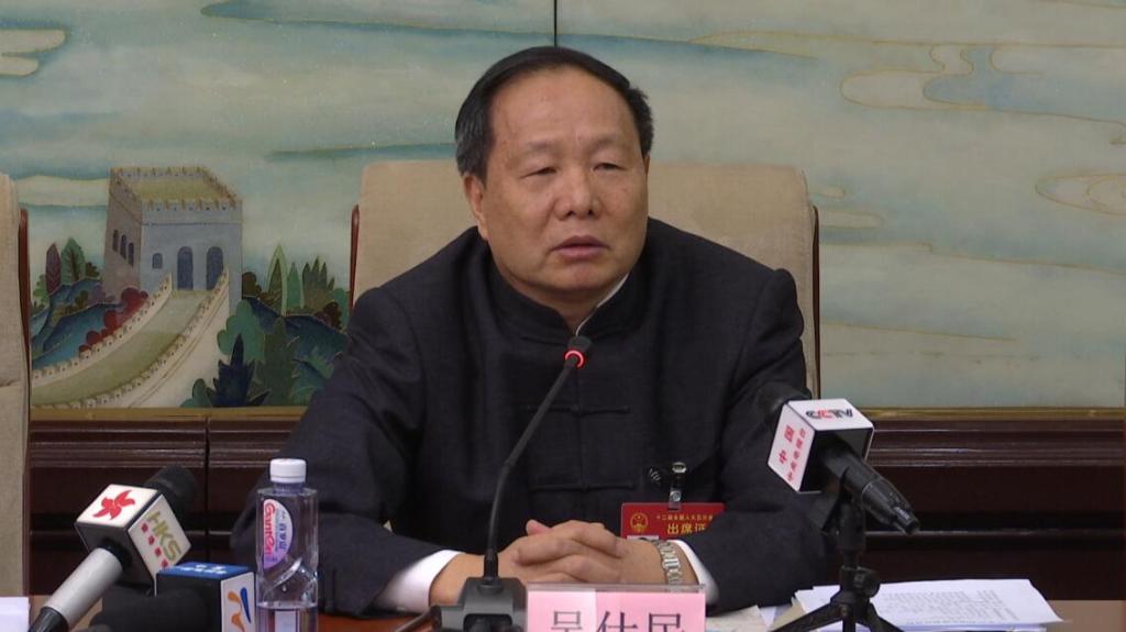 全国人大代表、原国家民委副主任吴仕民/来源:香港卫视