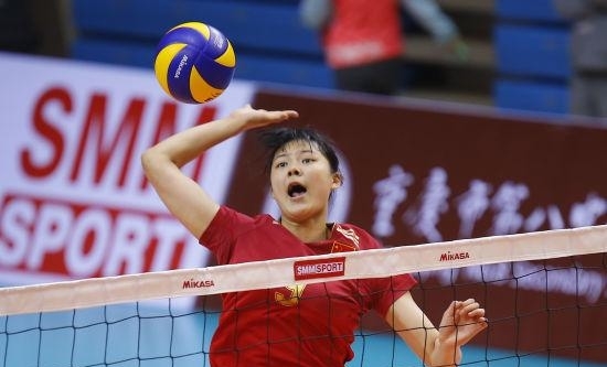 国少队9号毛钧怡，来自河南，身高1米93，获本次亚洲U18女排锦标赛最佳第一副攻