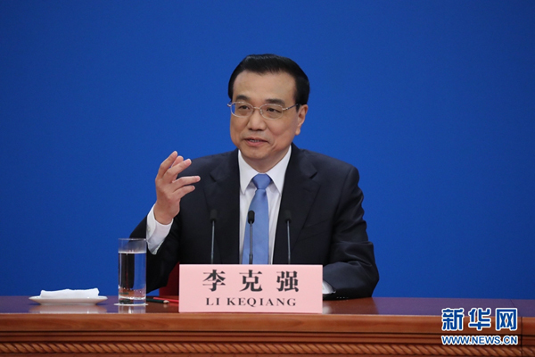 3月15日,国务院总理李克强会见采访十二届全国人大五次会议的中外记者并回答记者提出的问题。在记者会上,李克强总理谈笑风生,妙喻连连。中国日报网从总理在记者会上的妙喻说起,和你一起感受这些妙喻背后的大方略。