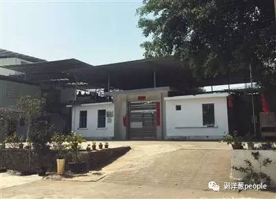 2月18日,广东韶关新丰县练溪托养中心内,第二道铁门紧闭,禁止外人入内。新京报记者王婧祎 摄