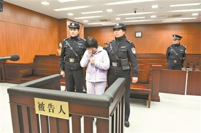 被害人口供不一致法院会怎么判_雷锋怎么画