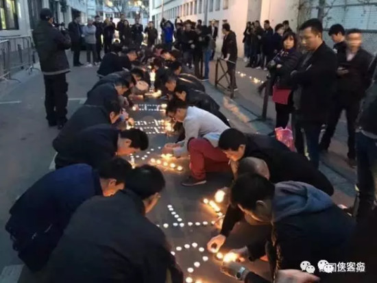 华人摆蜡烛祭奠死者