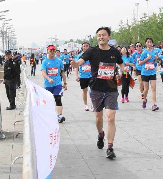 北京长跑节人工智能成亮点 首次用人脸识别系统