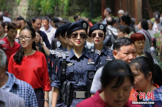 西湖女子巡逻队成西湖景区新名片(图)