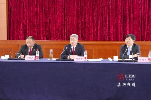 嘉兴市长胡海峰履新后首个全市性会议为何这样开 嘉兴市长胡海峰履新后首个全市性会议为何这样开