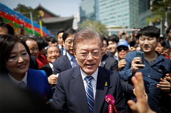 韩联社报道称，文在寅当选成定局，开票9%，得票率已经达到37.5%
