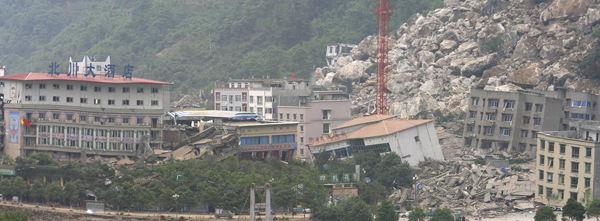 2008年5月13日，四川北川，当时的新县城几乎被滑坡掩埋。 视觉中国 资料图