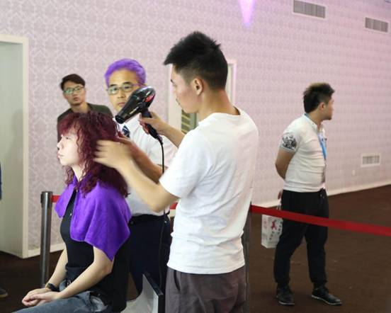 此次会议开启了美业发展新模式的大门。我们共同期待崭新美业时代的到来。