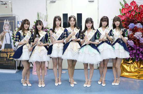 gnz48进入本届总决选top66的七位成员 (左至右:刘倩倩,唐莉佳,郑丹妮