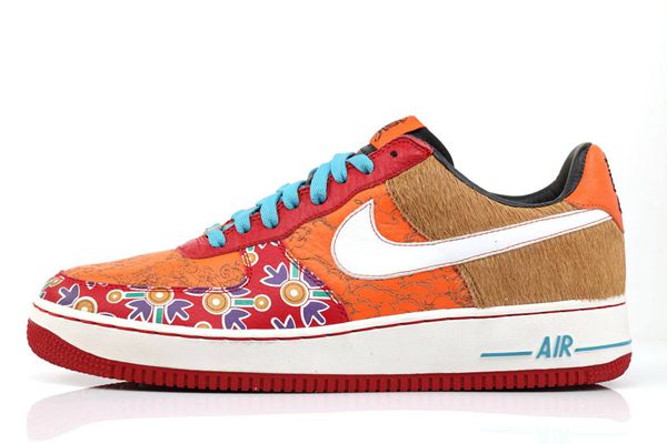 (2006年时的狗年AF1)