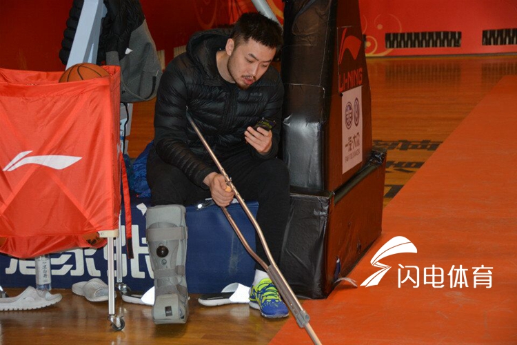 山东男篮铁汉也有柔情 透露喜欢看佛学书籍