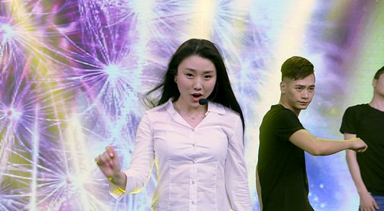 歌手肖洋《爱情独立日》舞台照曝光 青春四射