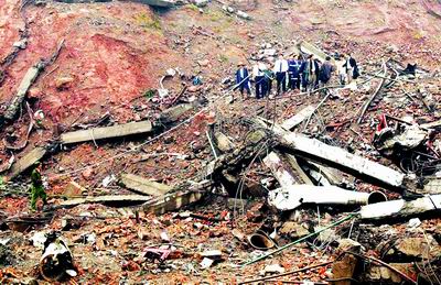 重庆一化工厂爆炸3死16失踪(图)