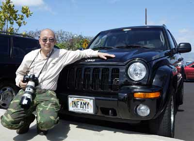 战地记者唐师曾驾jeep4700寻访二战遗迹