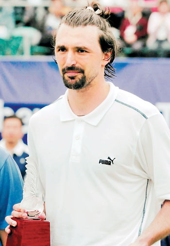 4月17日,伊万尼塞维奇虽获得其士atp冠军球手网球巡回赛冠军,但