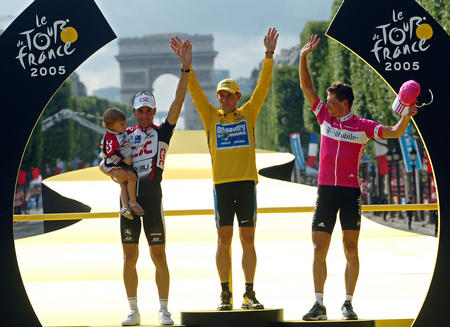 图文阿姆斯特朗创七冠王领奖台上的风景