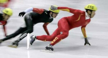 短道速滑男子1000米 李野第五韩选手包揽冠亚军