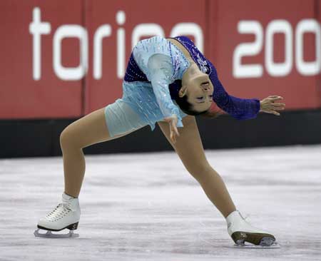图文:花样滑冰女子单人滑 荒川静香的精彩表演