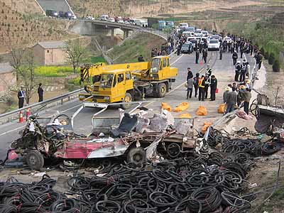 甘肃天水车祸4人死亡图片