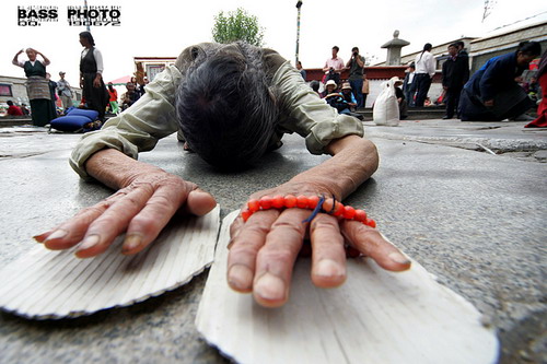 三跪九叩步骤图图片