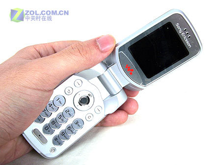 WALKMANҲ ᰮW300