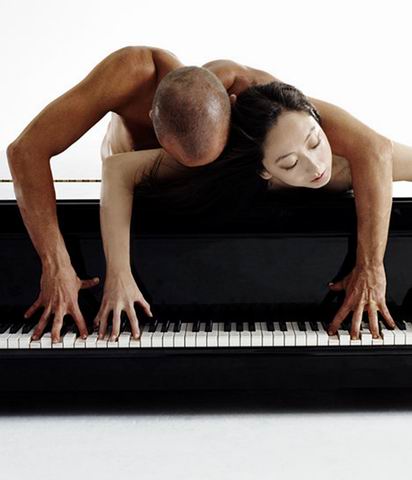 图：澳大利亚悉尼舞蹈团现代舞《钢琴别恋》