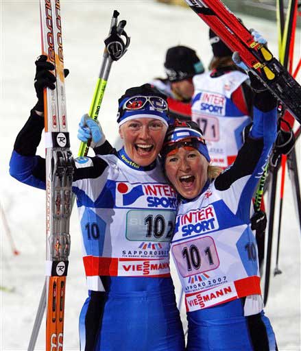 图文:北欧滑雪世锦赛 越野滑雪争先赛女团冠军