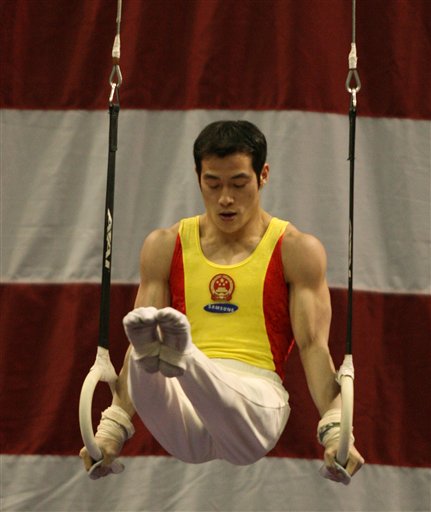 体操美国杯：美国包揽金牌 中国男女均排名第五
