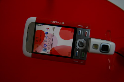 诺基亚音乐手机5700(图2)