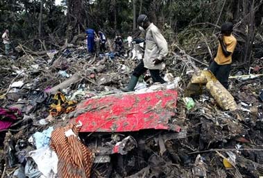 桂林空难残骸图片