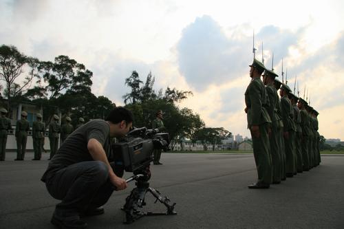 香港駐軍十載輝映香江(組圖)-搜狐軍事頻道