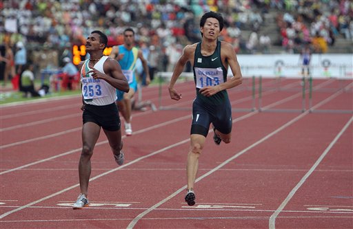 图文:亚洲田径大奖赛 男子400米栏孟岩夺冠