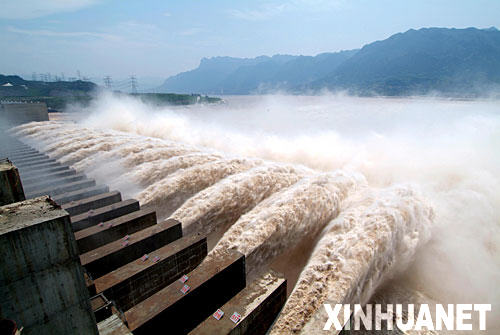 三峡水库最大洪峰图片