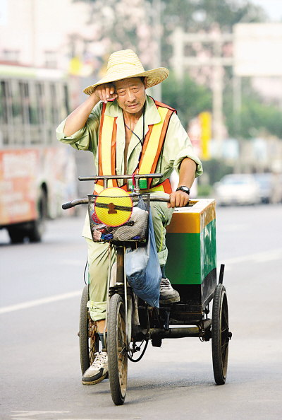 高温下的农民工(组图)