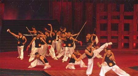 集体亮相