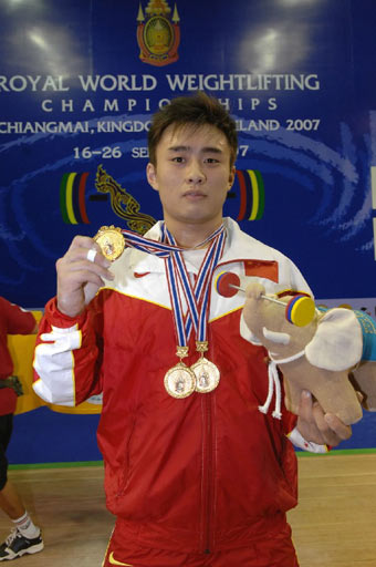 杨帆台球世界冠军图片