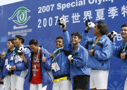 奥运新闻 上海特奥会 精彩图片上海,2007年10月11日,萨尔瓦多队球员在