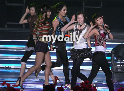 WONDER GIRLS